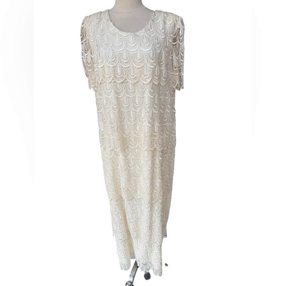 1990s Michaelangelo Ivory Scalloped Lace Tiered‎ Scoop Neckline Maxi Gown